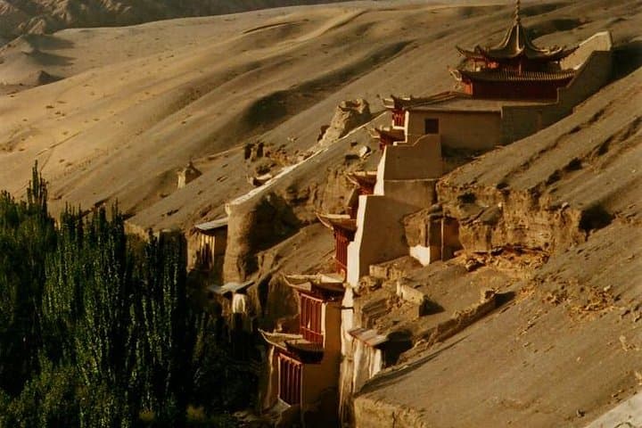 Buddhism Art One Day Tour In Dunhuang photo 2