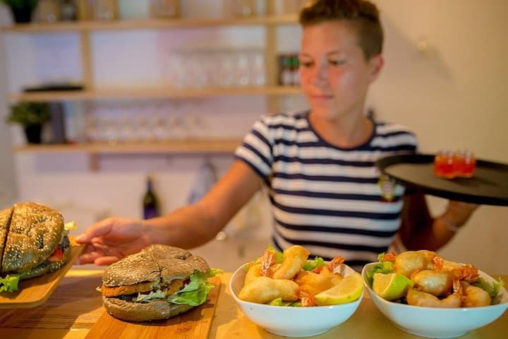 Dubrovnik Food and Drink Walking Tour with a Local Guide photo 2