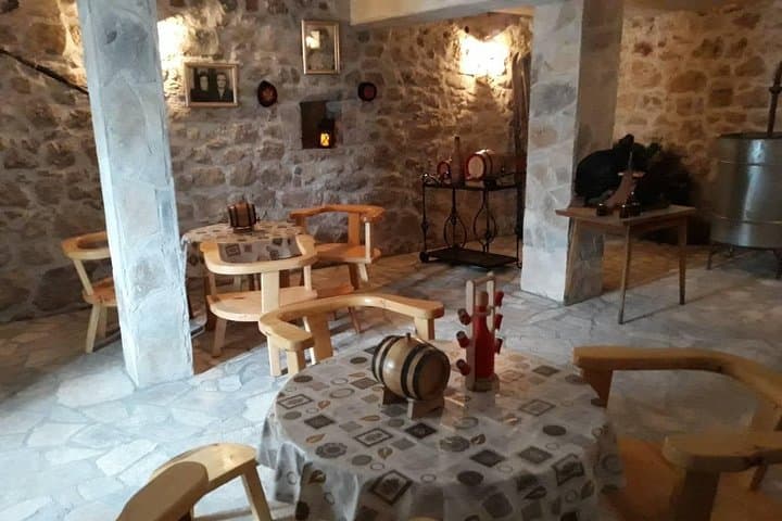 Private tour: Homemade food and wine tasting at my family home photo 5