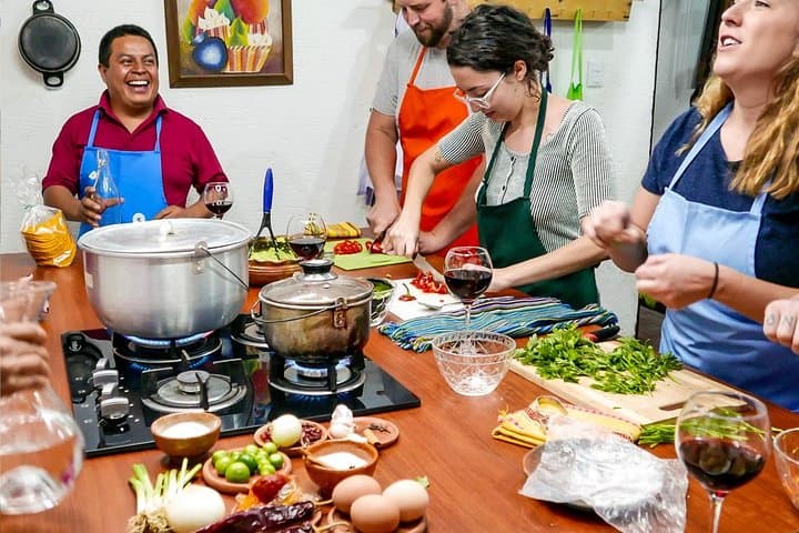 Authentic Guatemalan Cooking Class in Antigua photo 5