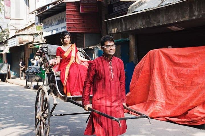 Private Photo Session with a Local Photographer in Varanasi photo 4