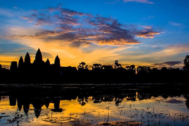 Full-Day Angkor Wat Sunrise Private Tour with Guide from Siem Reap photo 2