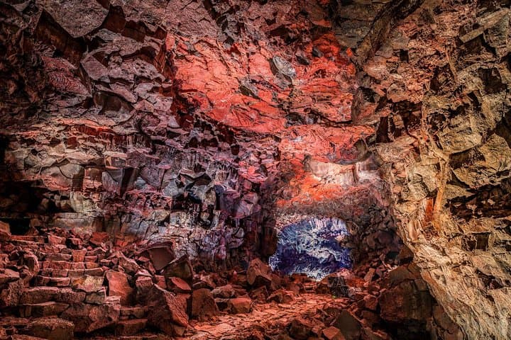 Lava Tunnel Tour Including Transfers from Reykjavik  photo 5