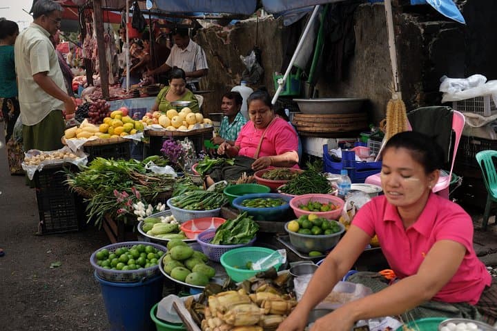 Yangon Breakfast and Market Tour - The must try dishes! photo 4