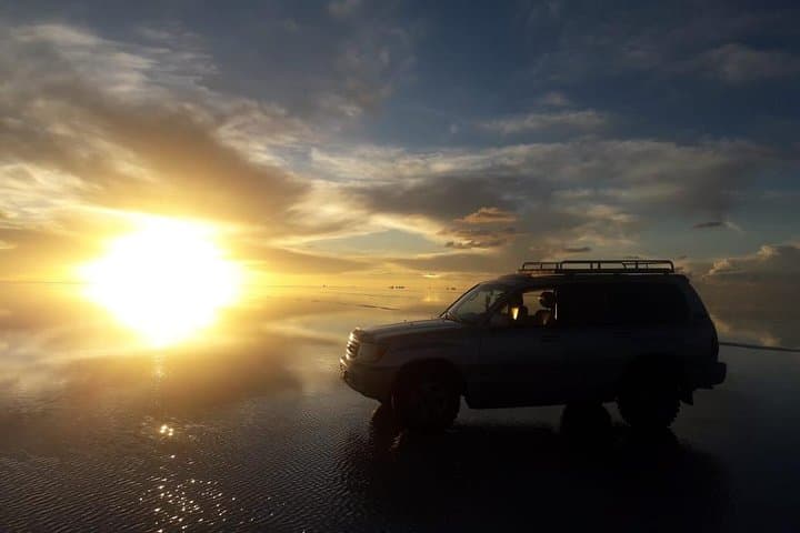 From Uyuni: Starlight and Sunrise Tour in Salt Flats photo 4