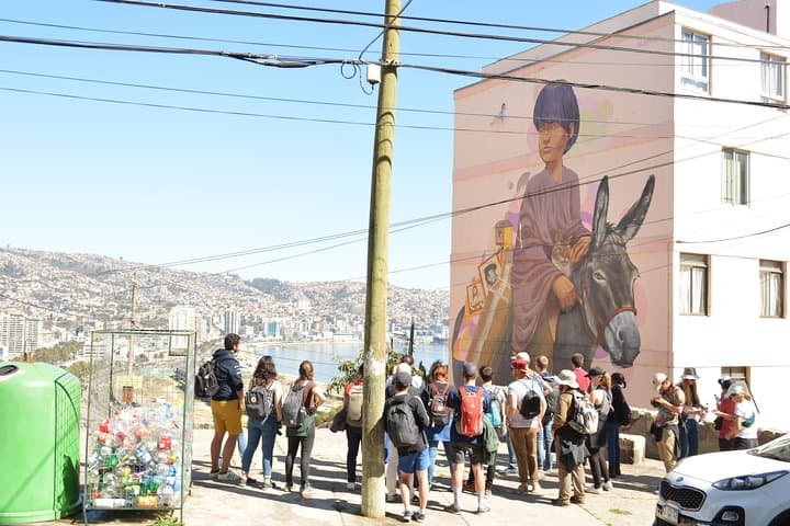 Graffiti Tour in Valparaiso photo 5