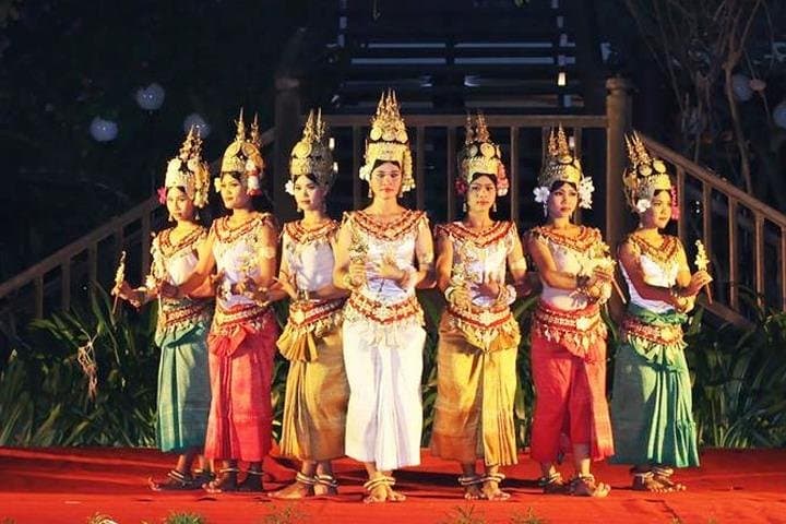 Apsara Dance Performance - Including Buffet Dinner & Hotel Pickup photo 3