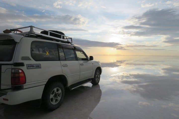 Uyuni: Starlight + Sunrise tour photo 5