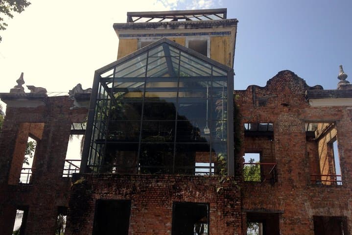 Walking tour of the bohemian neighborhoods of Santa Teresa and Lapa photo 4