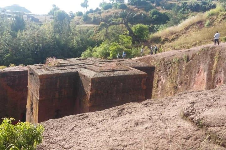 Tour 11 monolithic rock churches & museum in Lalibela & cave church with mummies photo 2