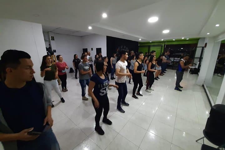Face-to-face dance classes in Bogotá. La Candelaria photo 2