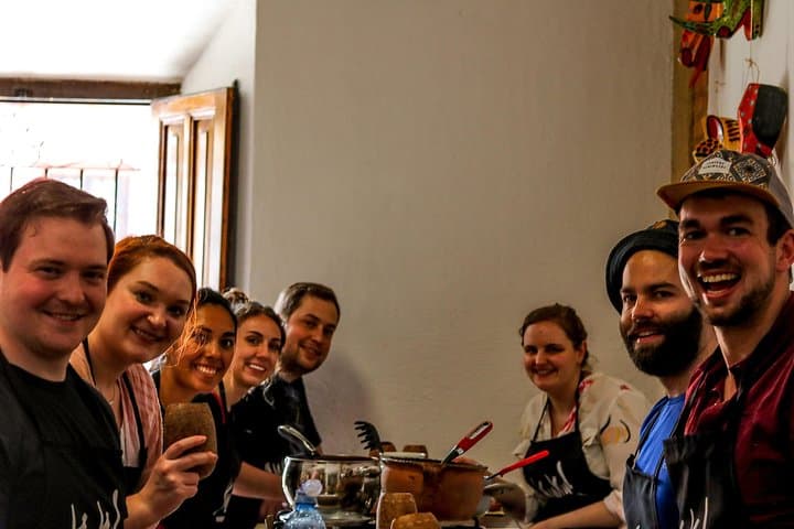 Make your own Mayan Pepian - Cooking class photo 3