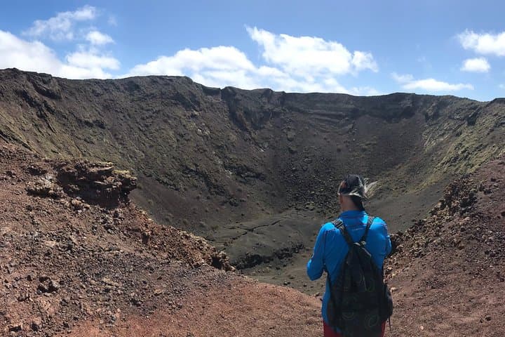 Volcano Trekking Tour (Timanfaya eruptions)  photo 3