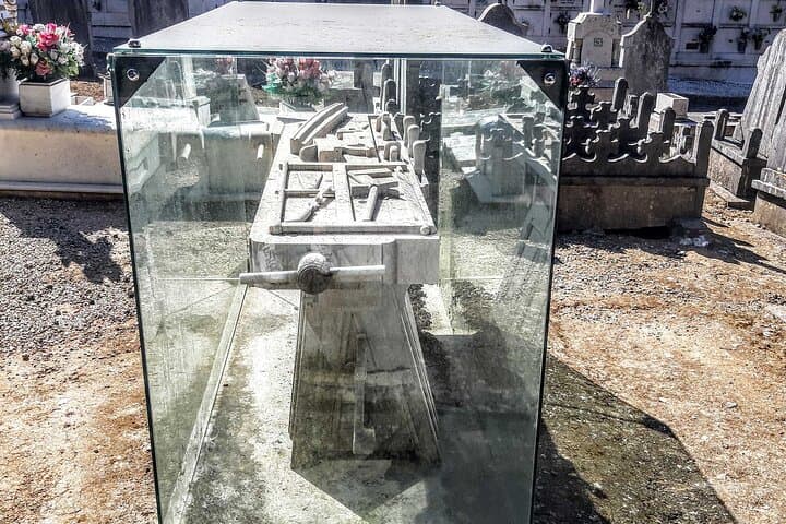 Prazeres Cemetery: A Self-Guided Audio Tour in Lisbon photo 4