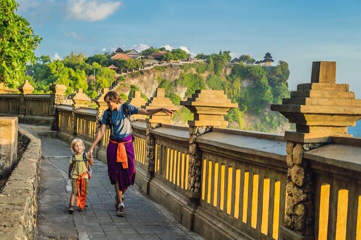 Uluwatu Sunset, Kecak Dance, and Dinner Jimbaran Beach photo 3