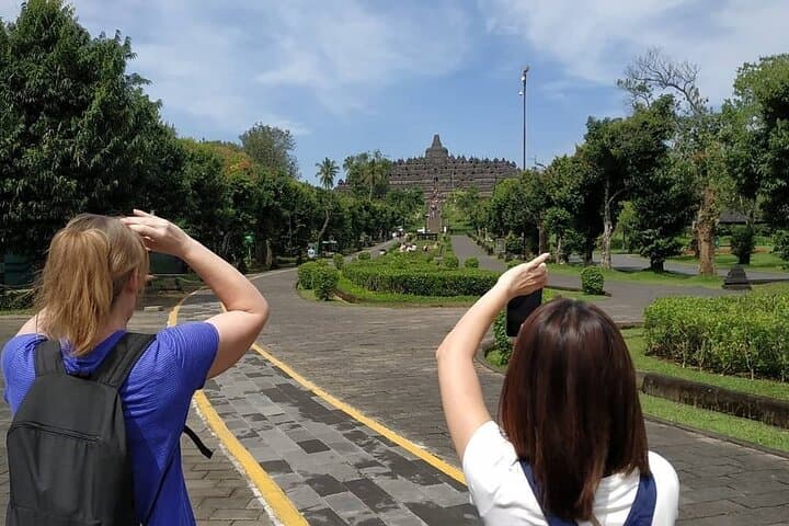 Yogyakarta: Borobudur Merapi Jeep Tour Prambanan, Private Car  photo 2