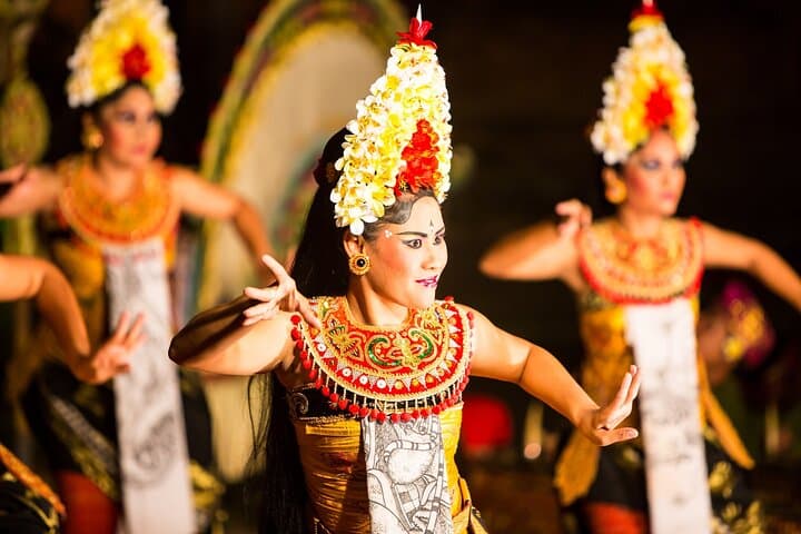 Legong Dance Show at Ubud Palace Bali photo 3