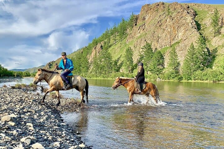 Horseback Riding Tour to Turtle Rock & Aryabal photo 4