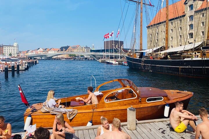 Private Copenhagen Boat cruise in Scandinavian mahogany boat photo 4