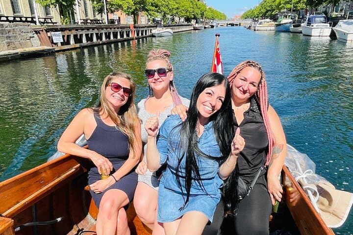 Private Copenhagen Boat cruise in Scandinavian mahogany boat photo 2