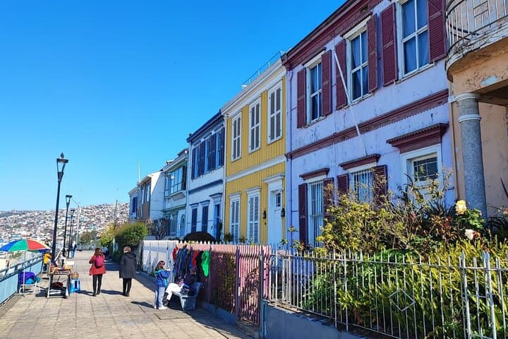 2 Hour Walking Tour in Valparaiso photo 5