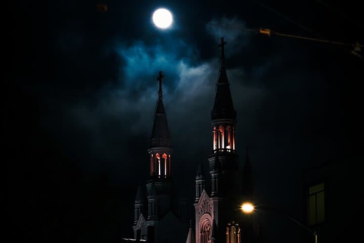 SF's North Beach: Gourmet Ghost Tour - Includes full meal, 3 hrs photo 2