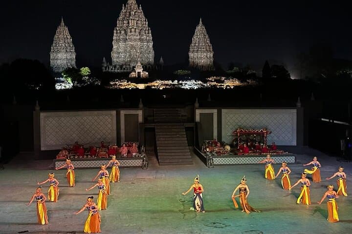 Private Ramayana Ballet Performance Tour at Prambanan with Dinner