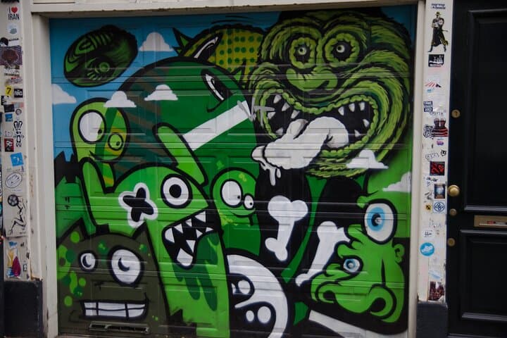 Alternative Tour Amsterdam | Drugs Story, Street Art & More