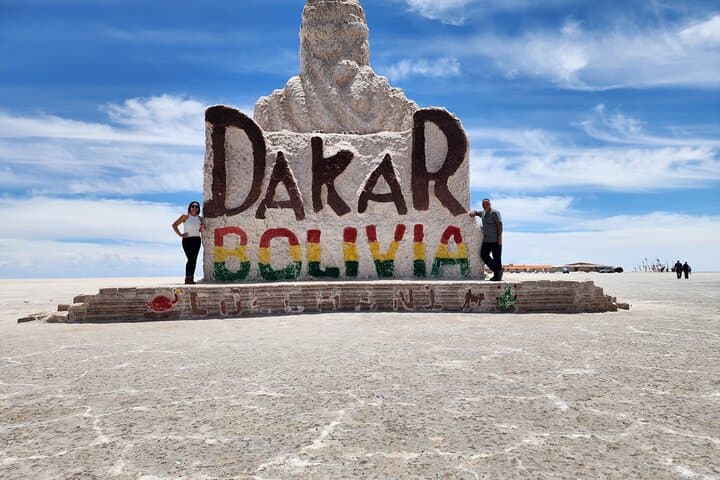 Full Day Tour in Salar de Uyuni with Photoshoot photo 4