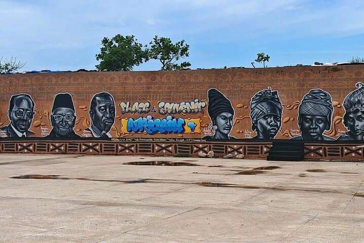 Full Day Small Group Historical Tour at Dakar and Goree Island photo 2