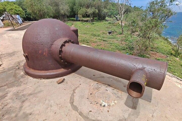 Full Day Small Group Historical Tour at Dakar and Goree Island photo 5