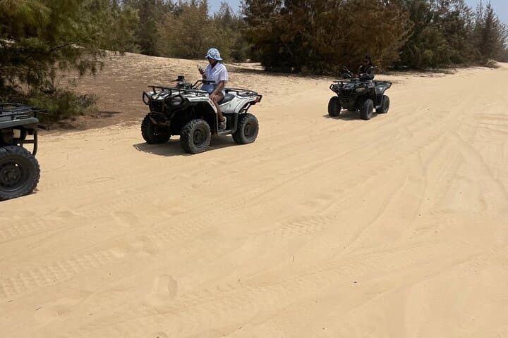 Cultural Excursions ( Goree Island and Lac Rose) with SENEXPAT photo 4