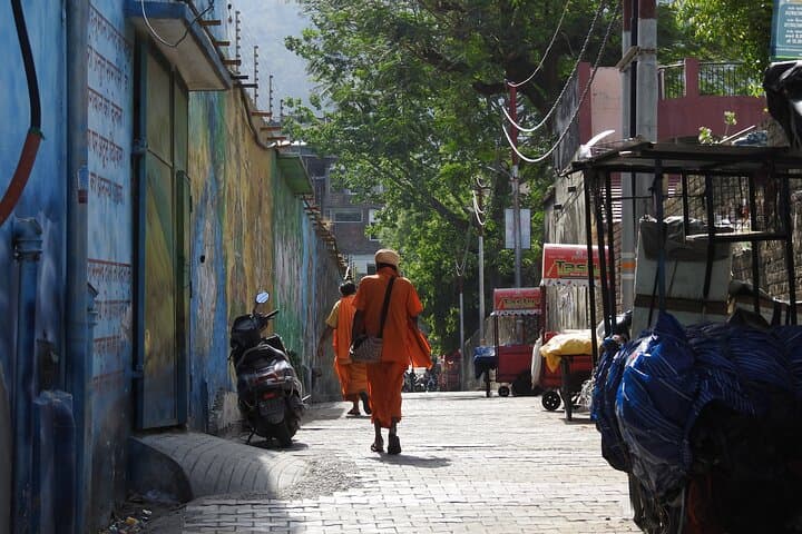 Rishikesh: Guided Walking Caves, Temples & Beatles Ashram photo 4