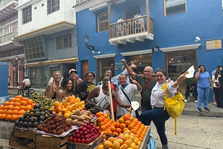  Street Food Tour with a local Foodie in Cartagena 