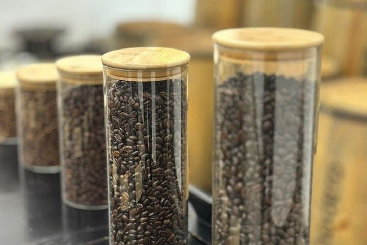 Ethiopia coffee cupping class and Ethiopian food injera making photo 2