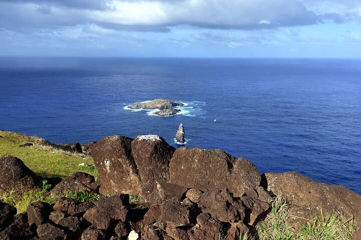 Birdman Ceremonial Route: Orongo, Ranu Kau Half-Day Tour  photo 4