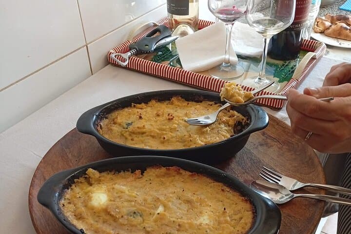 Punta Arenas : Typical Chilean Cooking Class + Chilean Wine photo 3