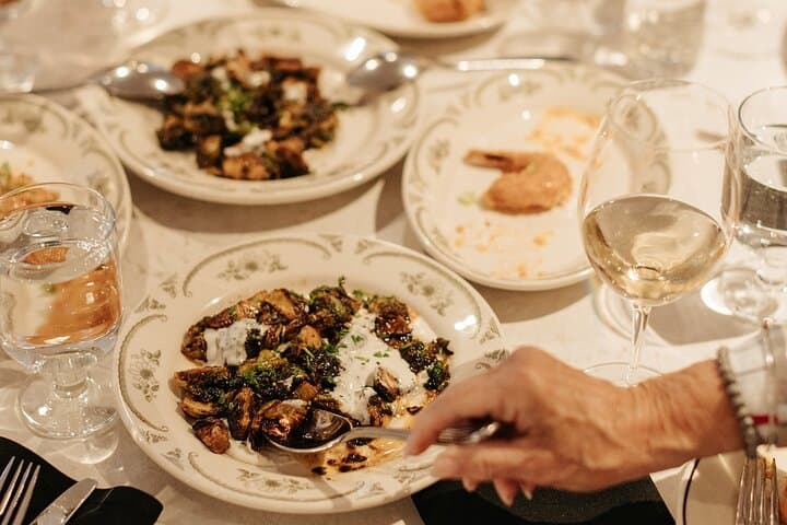 5-course Progressive Dinner on Grande-Allée and History Tour photo 4