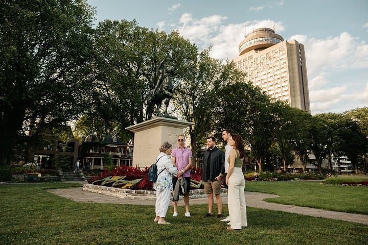 5-course Progressive Dinner on Grande-Allée and History Tour photo 3