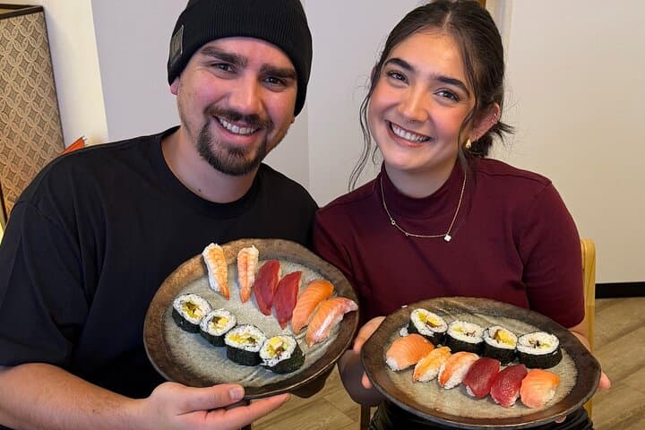 Tokyo Sushi Making Class : Sake Ceremony & Matcha Experience