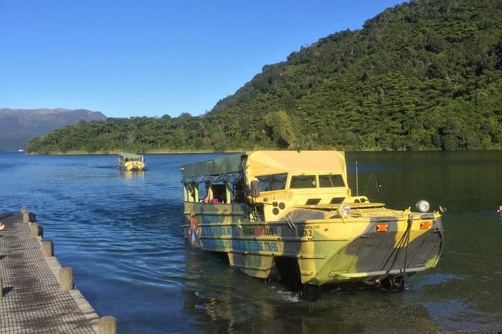 Tarawera and Rotorua Lakes Eco Tour by Boat with Guide photo 2