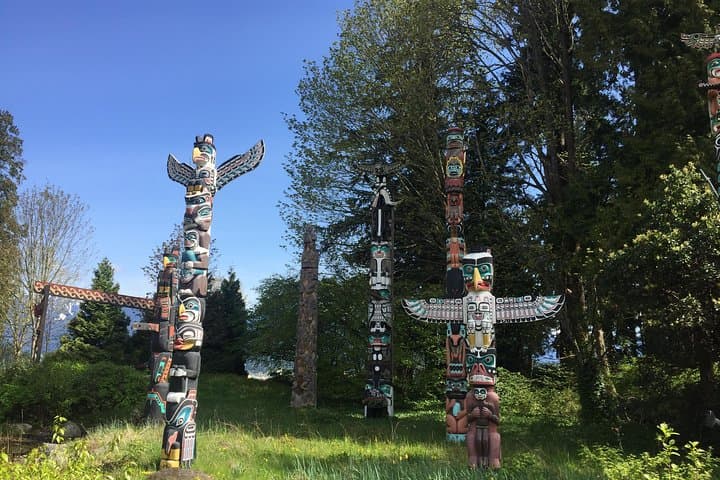 Spoken Treasures: Stanley Park Indigenous Walking Tour photo 4