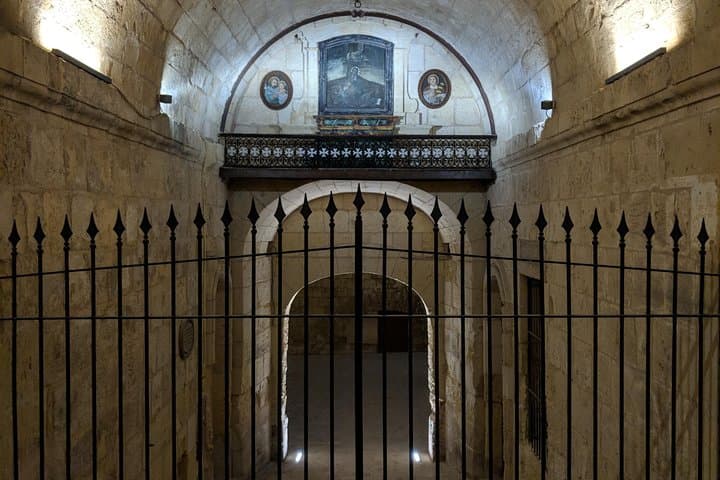 Birgu (Vittoriosa) Ghost and Crime Tour photo 5