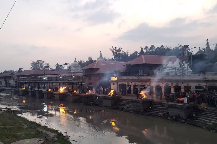 Pashupatinath Evening Aarati: Few Divinely Hours in Kathmandu photo 2