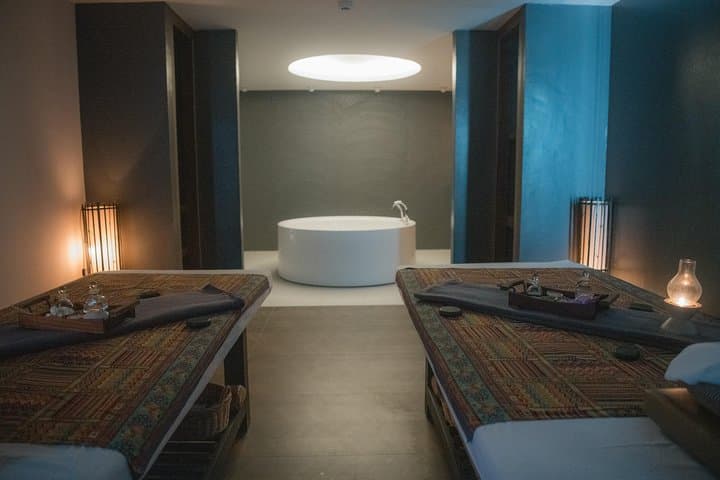 1 Hour Deep Tissue Thai Massage with Balm - Free Transportation photo 3