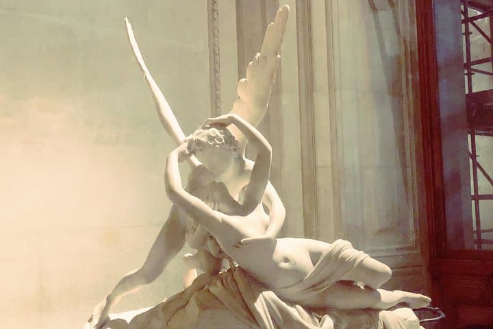 Secrets & Scandals of the Louvre - Limited to 6 Guests photo 4