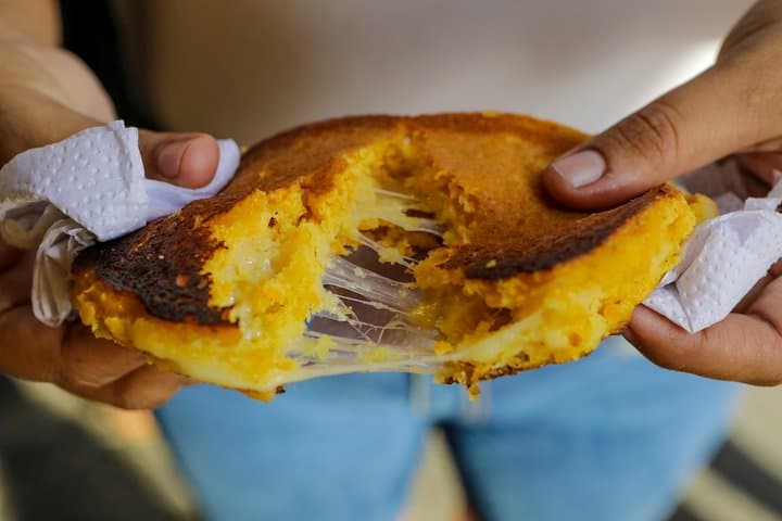 Street Food Tour with a local Foodie in Cartagena photo 5