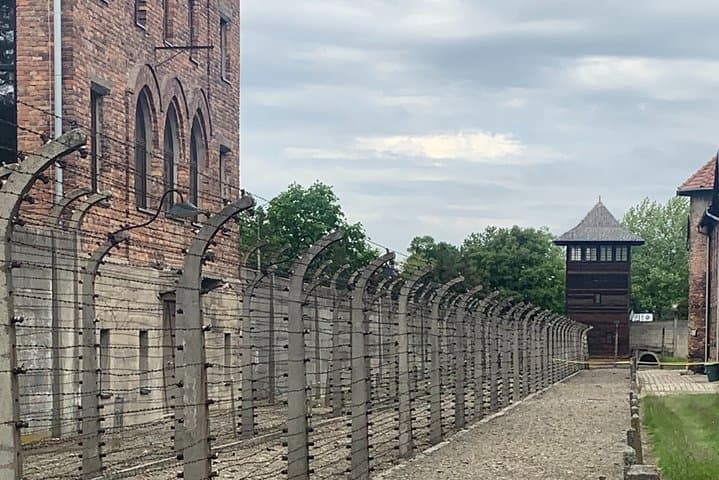 Auschwitz-Birkenau guided tour from Krakow - private car photo 3