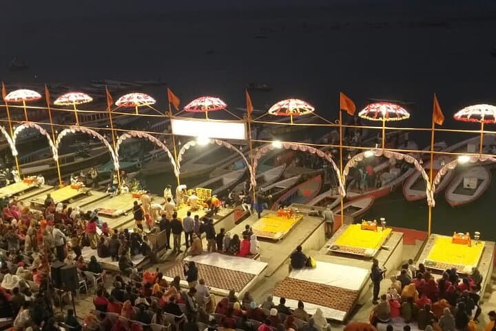 Varanasi Evening Ganga Aarti Tour photo 2