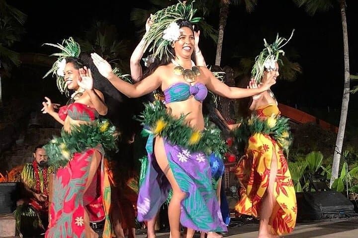 Chief's Luau Admission Including Transfers photo 5